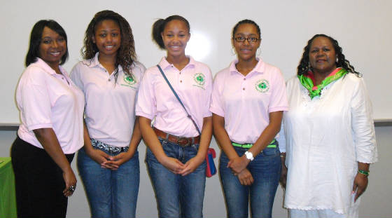 EYLGraduates13.JPG